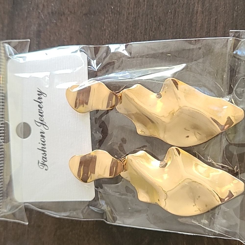 Earings